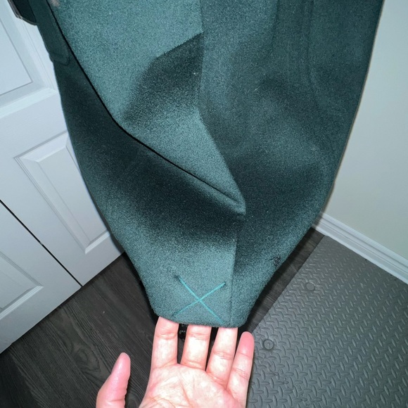 Danier Dark Green Coat with Fur Collar & Leather Sleeves - Picture 7 of 10